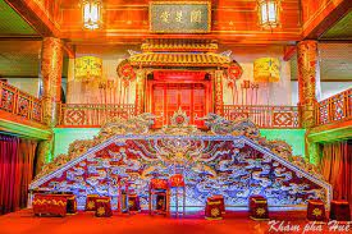 Duyệt Thị Đường - Nhà hát cổ nhất Việt Nam